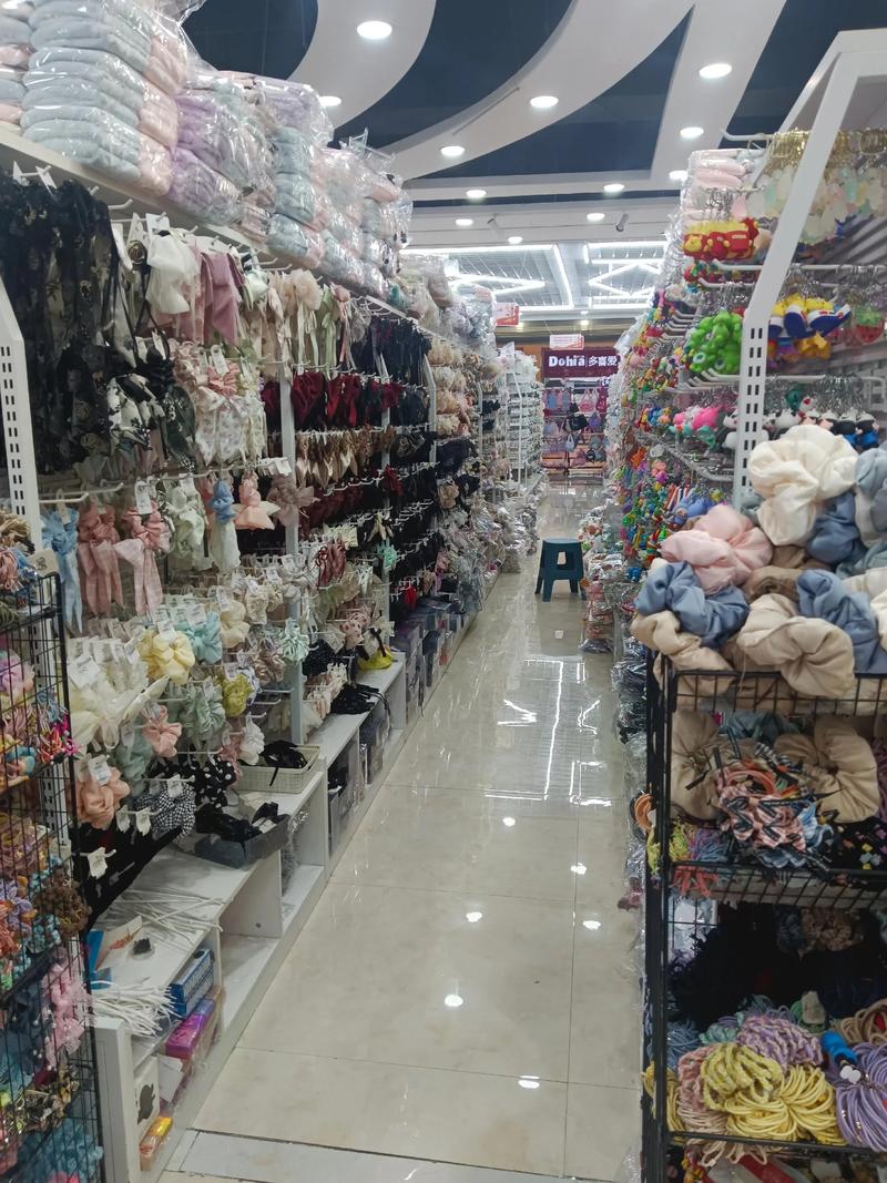 时尚饰品批发趋势与选择